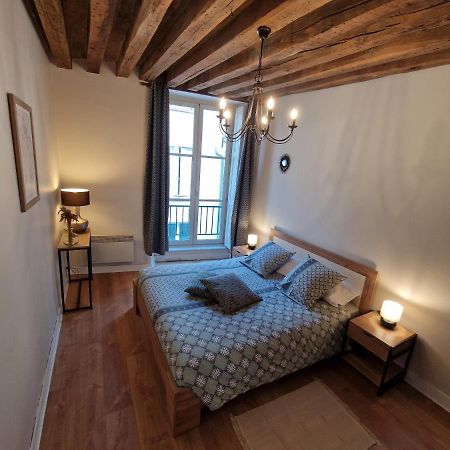 Le Saint Jean Et Son Parking Privee Apartment Blois Exterior photo