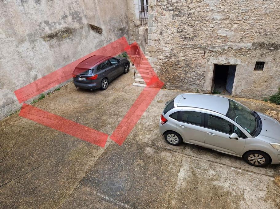 Le Saint Jean Et Son Parking Privee Apartment Blois Exterior photo